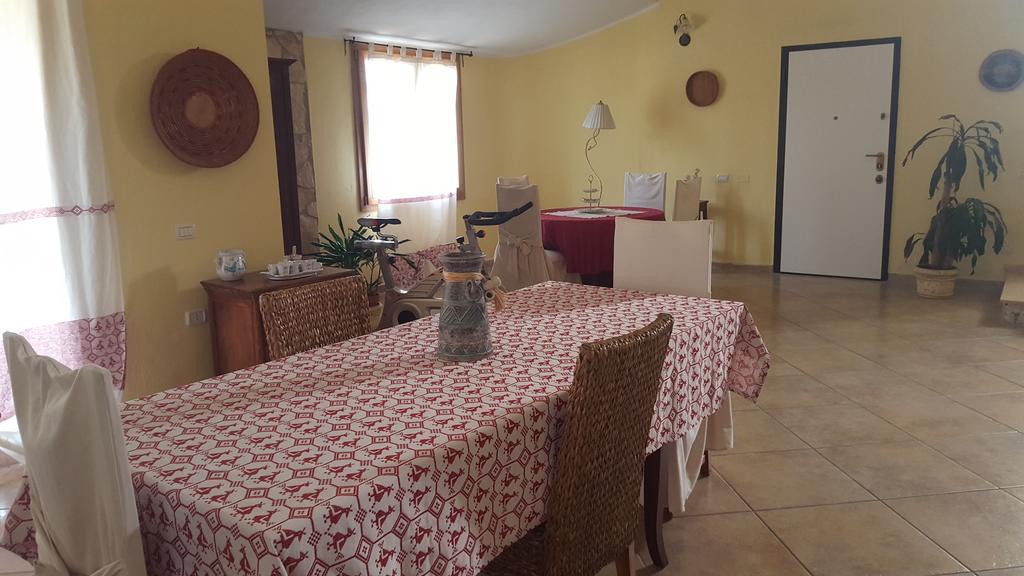 Villa Renzo E Lucia Sant Isidoro  Buitenkant foto