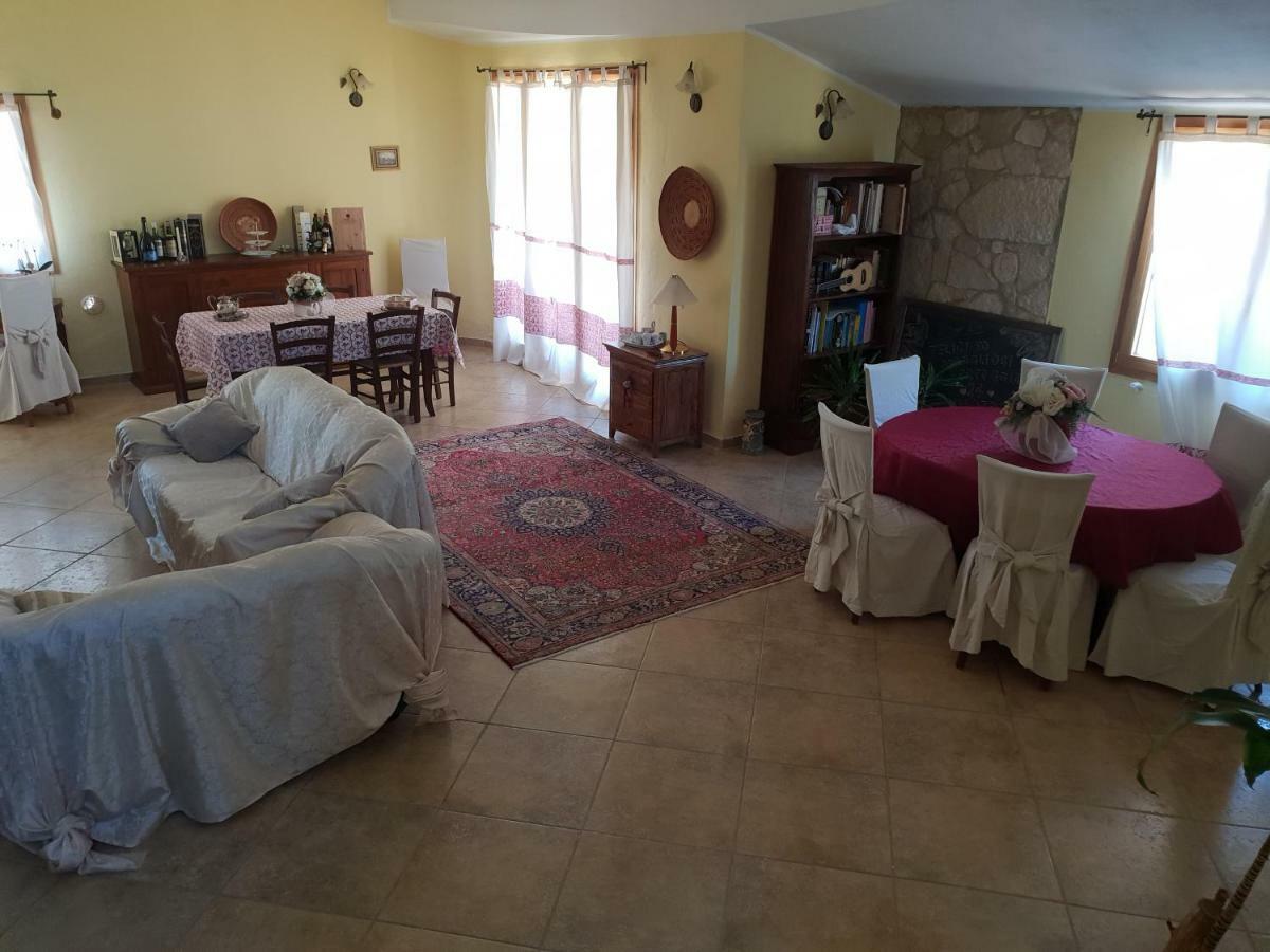 Villa Renzo E Lucia Sant Isidoro  Buitenkant foto